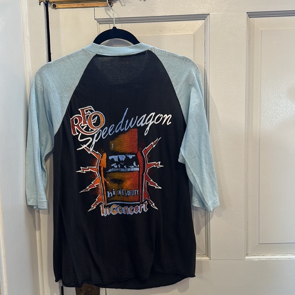 REO Speedwagon Raglan - Picture 3 of 3